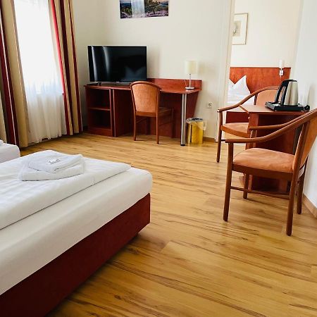 אופנבאך Hotel Am Ledermuseum מראה חיצוני תמונה