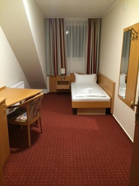 אופנבאך Hotel Am Ledermuseum מראה חיצוני תמונה