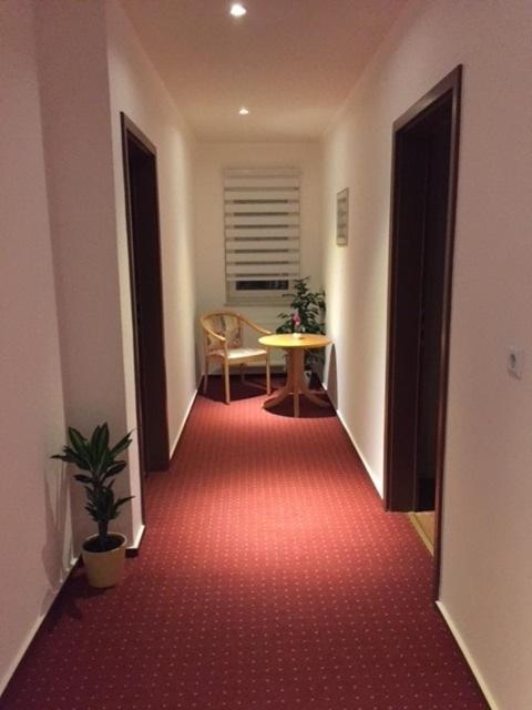 אופנבאך Hotel Am Ledermuseum מראה חיצוני תמונה