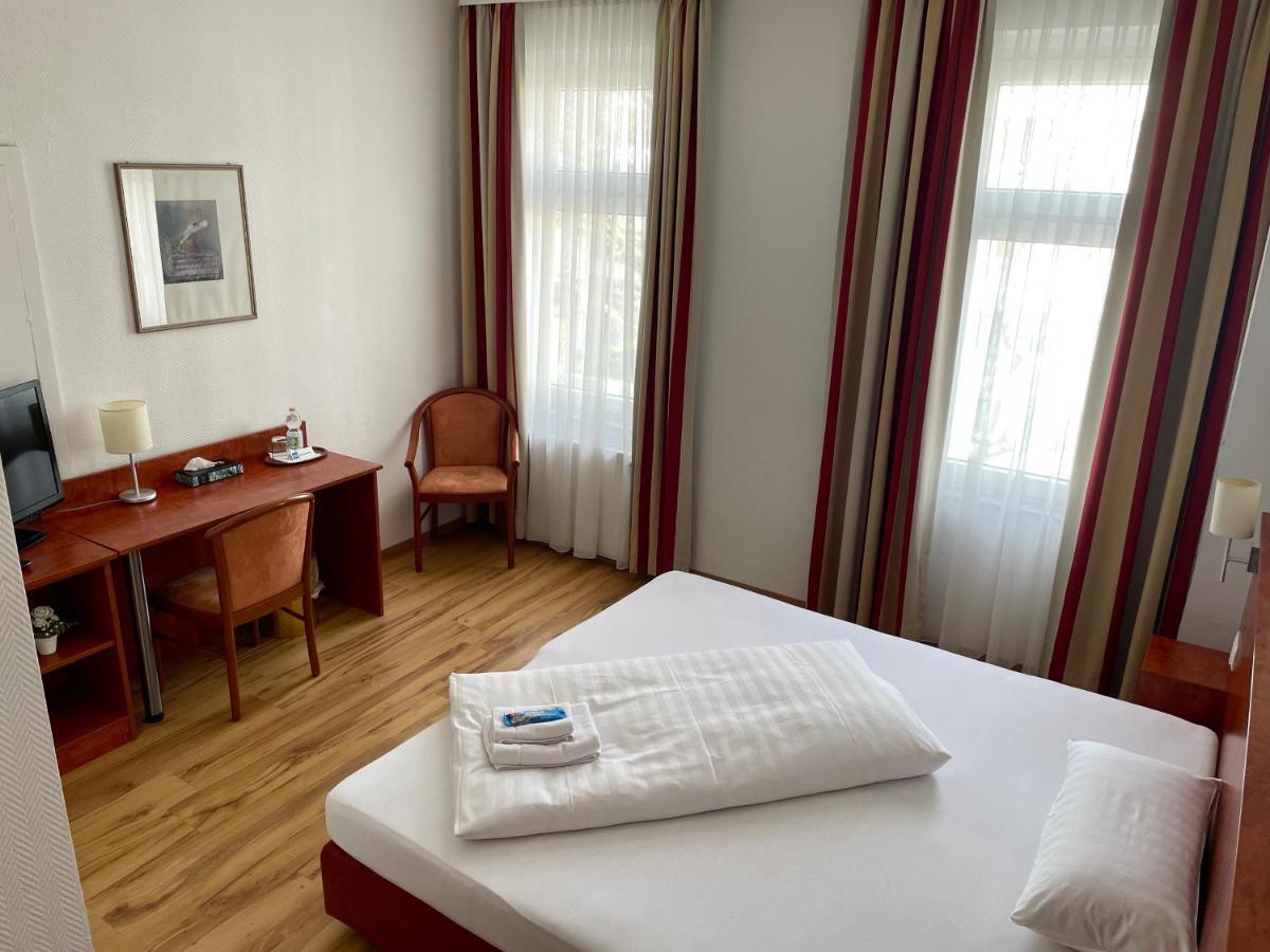 אופנבאך Hotel Am Ledermuseum מראה חיצוני תמונה